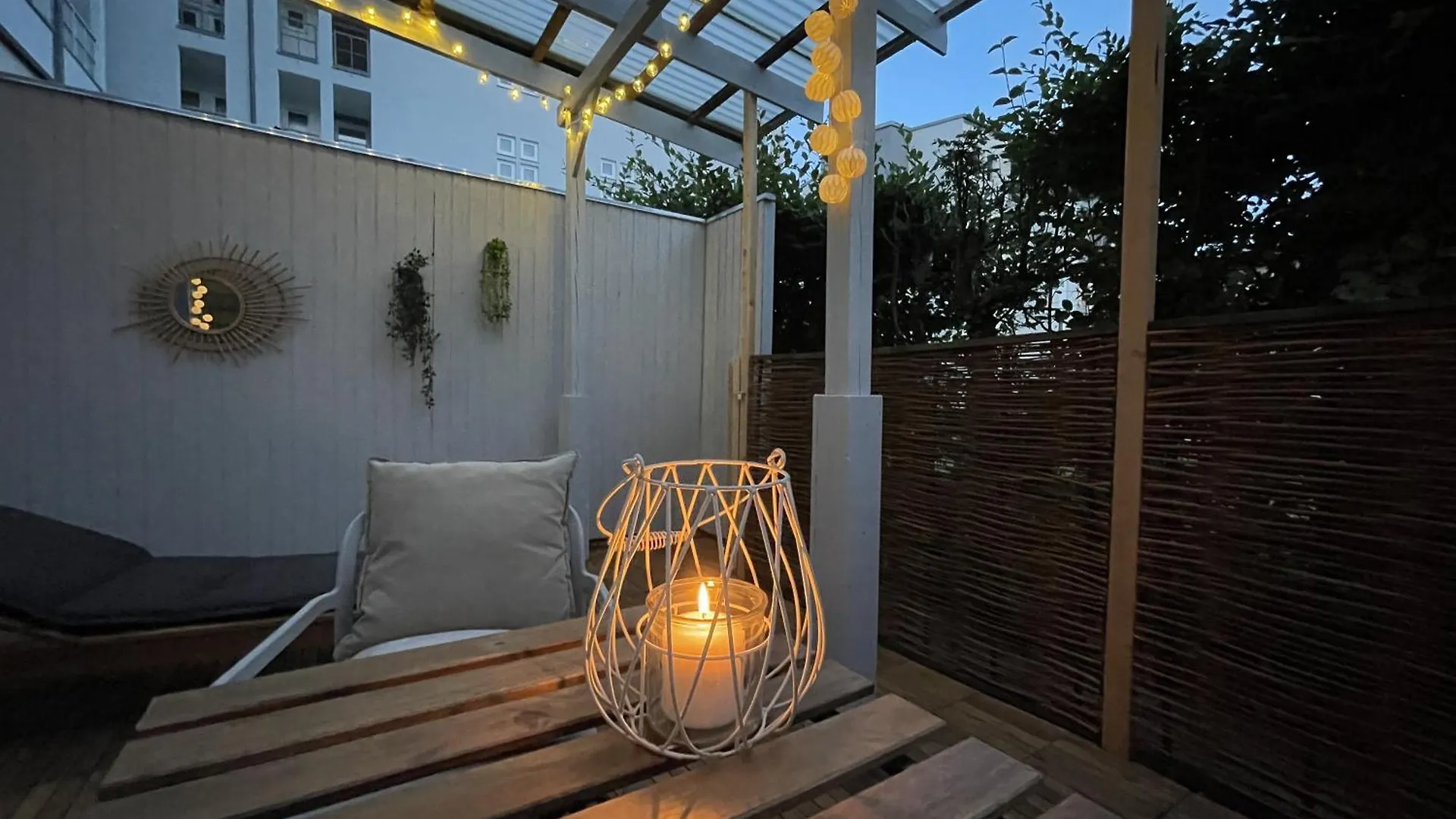 Zentral Mit Ueberdachter Terrasse Apartment Straubing Germany